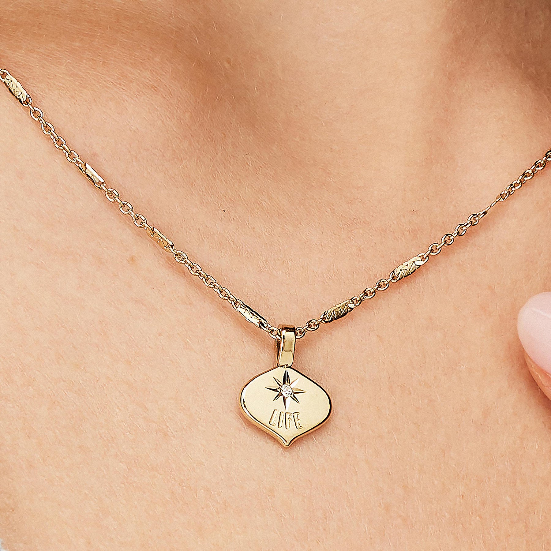 Brosway Collana ESSENTIAL - Vista 3
